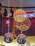 42 Christmas decorations in Terracity mall