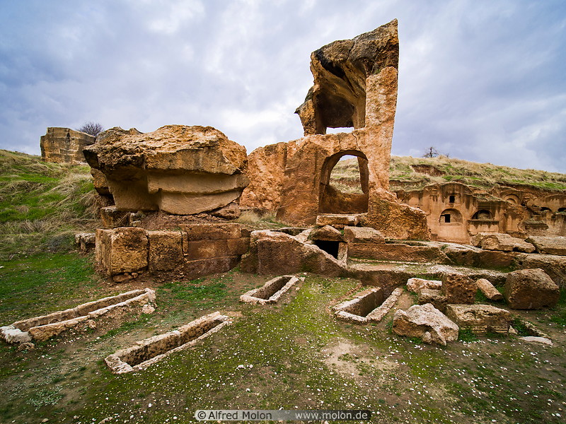 16 Sarcophagi and ruins