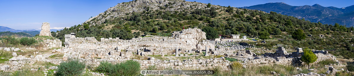 16 Acropolis ruins