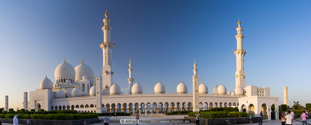 35 Sheikh Zayed mosque