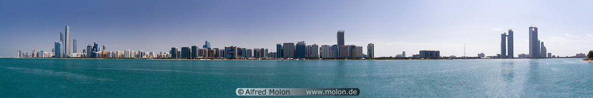 02 Abu Dhabi skyline