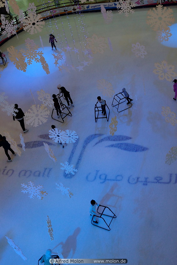 05 Ice rink in Al Ain mall