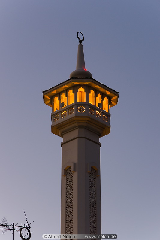 07 Minaret at dusk