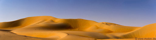 10 Rub al Khali sand dunes