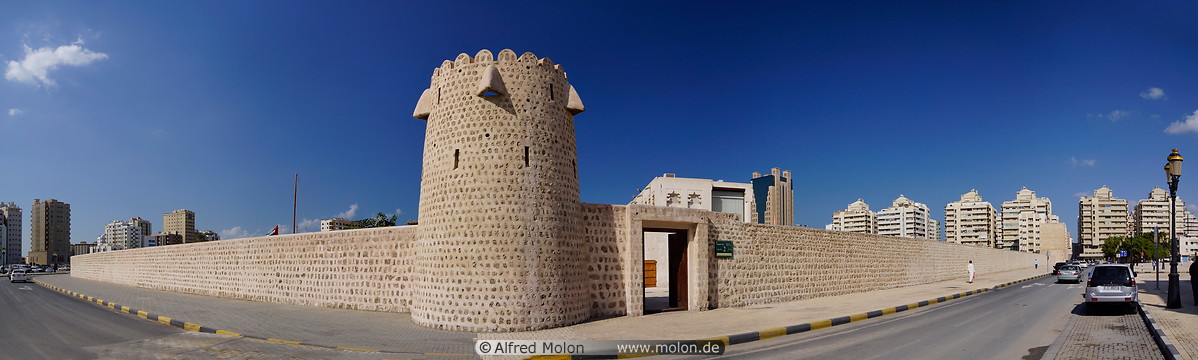 19 Sharjah city wall