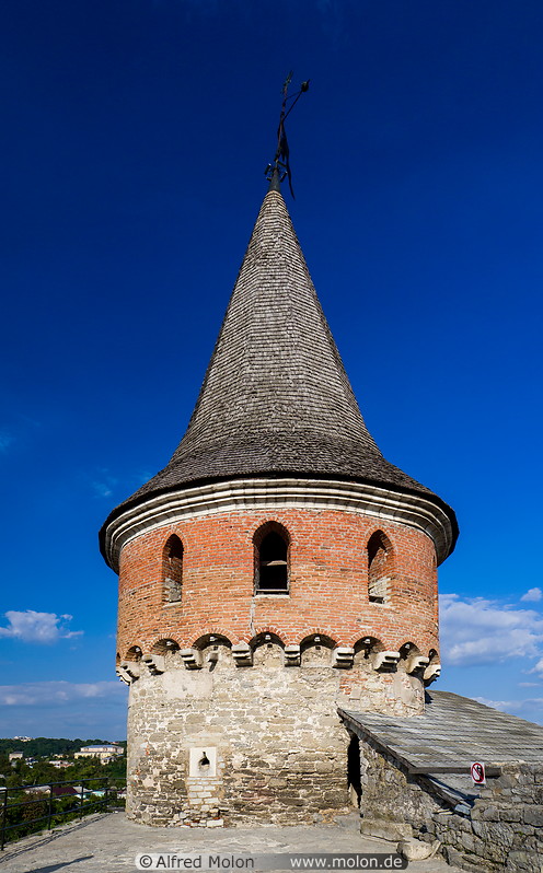 11 Rozhanka tower