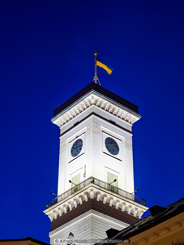 08 City hall tower