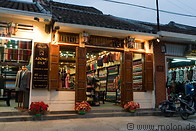 09 Silk shops
