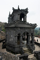 09 Khai Dinh tomb - stele pavilion