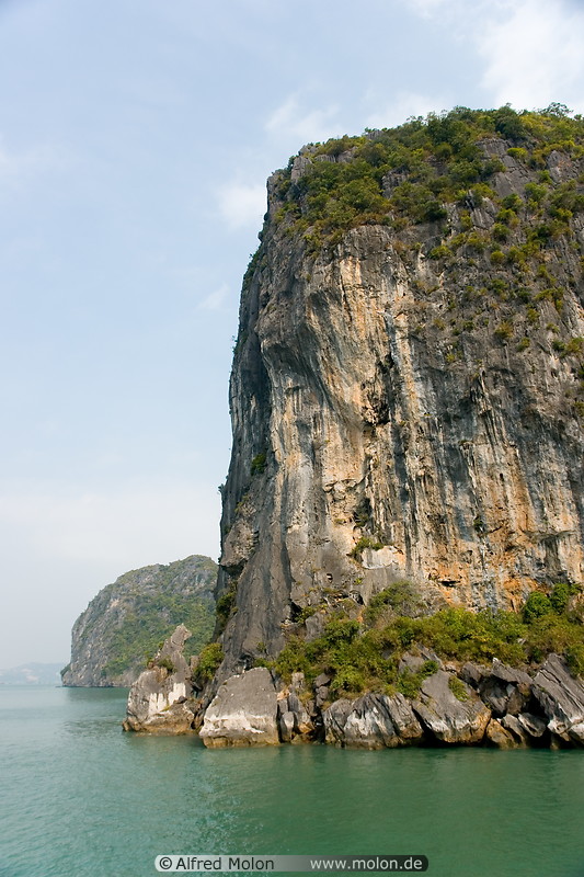 03 Karst limestone cliffs