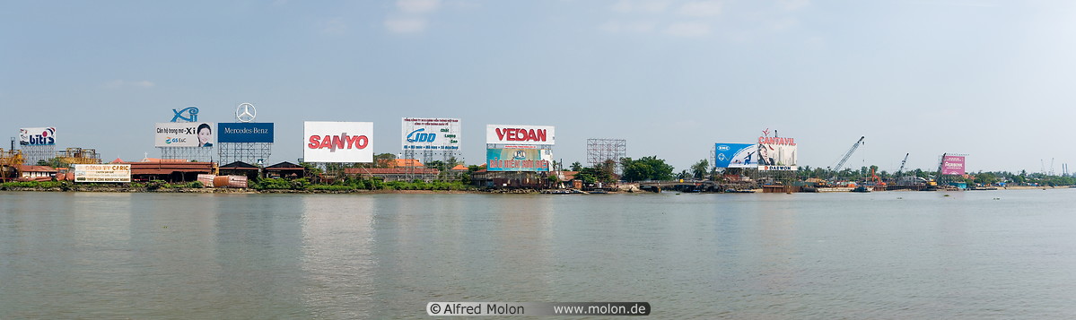 02 Riverfront and billboards