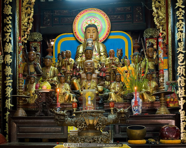 14 Altar - Giac Vien pagoda